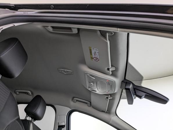 Ford Focus III Рестайлинг с пробегом 2016 года, цена 1 200 000 рублей, 101998 км, хэтчбек, Автокод Объявления
