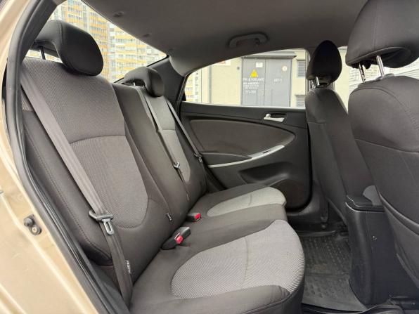 Hyundai Solaris I с пробегом 2011 года, цена 450 000 рублей, 323000 км, седан, Автокод Объявления