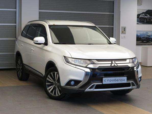 Mitsubishi Outlander III Рестайлинг 3 с пробегом 2019 года, цена 1 795 000 рублей, 211000 км, внедорожник, Автокод Объявления