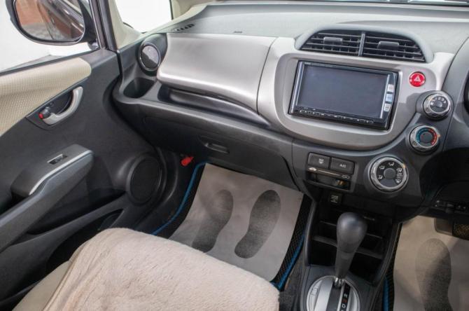 Honda Fit II с пробегом 2012 года, цена 899 000 рублей, 124000 км, хэтчбек, Автокод Объявления