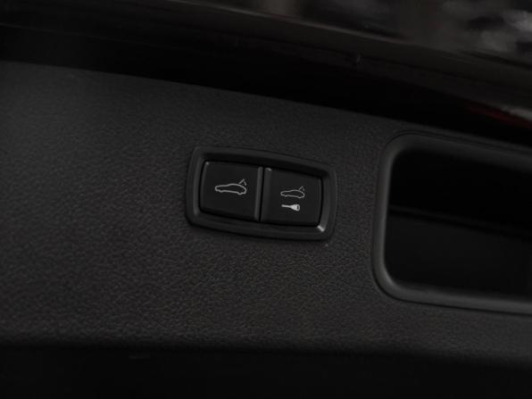 Porsche Macan I с пробегом 2017 года, цена 4 600 000 рублей, 102763 км, внедорожник, Автокод Объявления