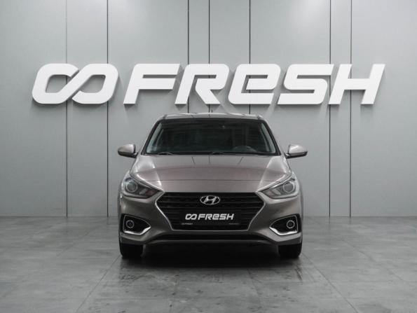 Hyundai Solaris II с пробегом 2018 года, цена 1 299 000 рублей, 144031 км, седан, Автокод Объявления