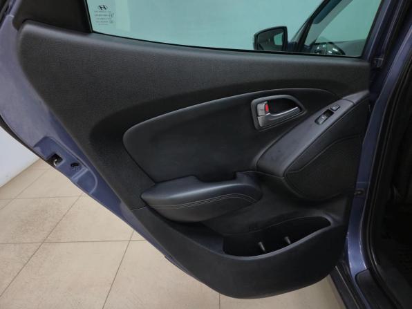 Hyundai ix35 I Рестайлинг с пробегом 2015 года, цена 1 360 000 рублей, 166061 км, внедорожник, Автокод Объявления