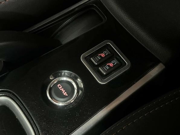 Mitsubishi Outlander III Рестайлинг 3 с пробегом 2018 года, цена 2 000 000 рублей, 189190 км, внедорожник, Автокод Объявления