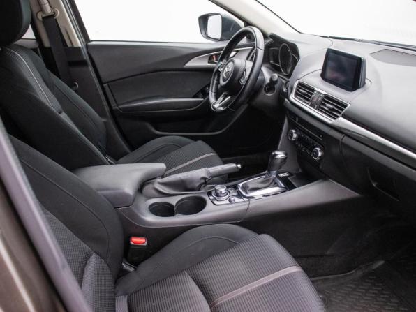 Mazda 3 III (BM) Рестайлинг с пробегом 2017 года, цена 1 609 000 рублей, 91000 км, седан, Автокод Объявления