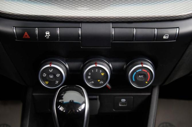 Lada (ВАЗ) Vesta I Рестайлинг (NG) с пробегом 2024 года, цена 1 249 000 рублей, 62356 км, седан, Автокод Объявления