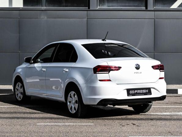 Volkswagen Polo VI с пробегом 2022 года, цена 1 599 040 рублей, 45087 км, лифтбек, Автокод Объявления