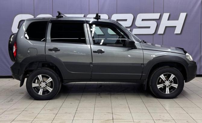 Chevrolet Niva I Рестайлинг с пробегом 2020 года, цена 819 000 рублей, 69524 км, внедорожник, Автокод Объявления
