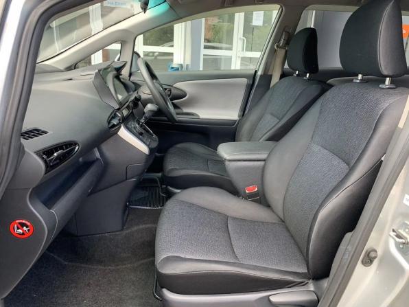 Toyota Wish II с пробегом 2011 года, цена 935 000 рублей, 199000 км, минивэн, Автокод Объявления
