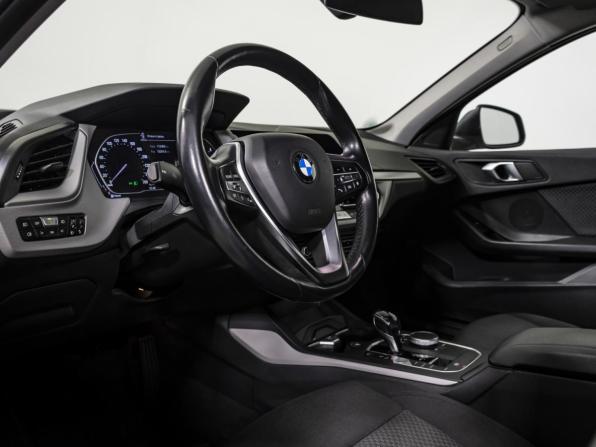 BMW 1 серии III (F40) с пробегом 2020 года, цена 2 349 000 рублей, 112210 км, хэтчбек, Автокод Объявления