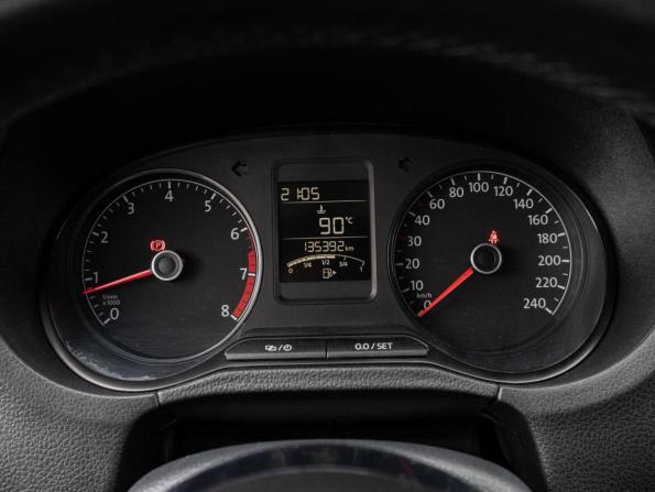 Volkswagen Polo V Рестайлинг с пробегом 2018 года, цена 1 445 000 рублей, 135392 км, седан, Автокод Объявления