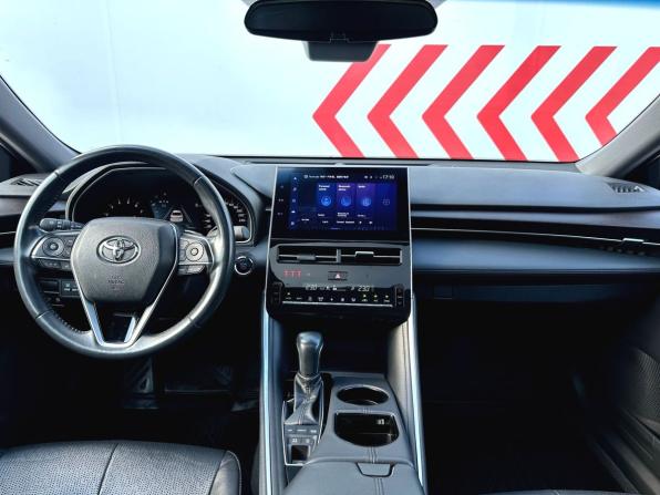 Toyota Avalon V с пробегом 2022 года, цена 3 790 000 рублей, 39844 км, седан, Автокод Объявления