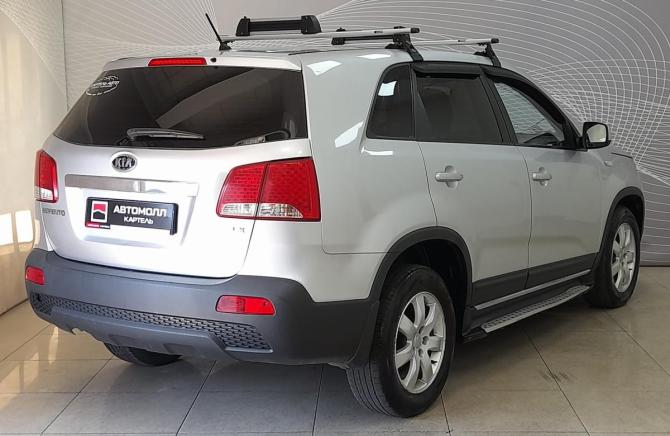 Kia Sorento II с пробегом 2010 года, цена 1 099 000 рублей, 280000 км, внедорожник, Автокод Объявления