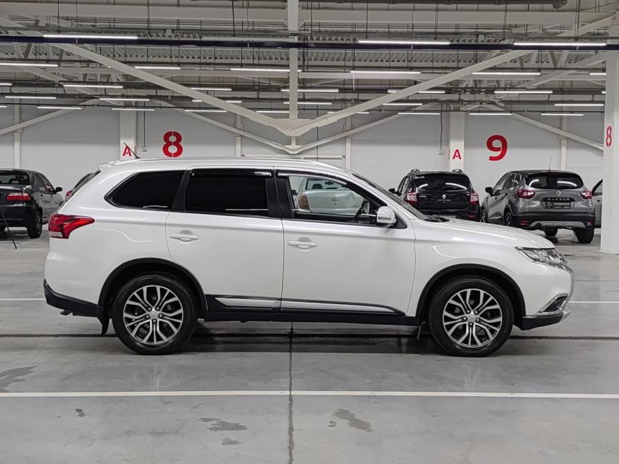 Mitsubishi Outlander III Рестайлинг 2 Казань  - изображение 5