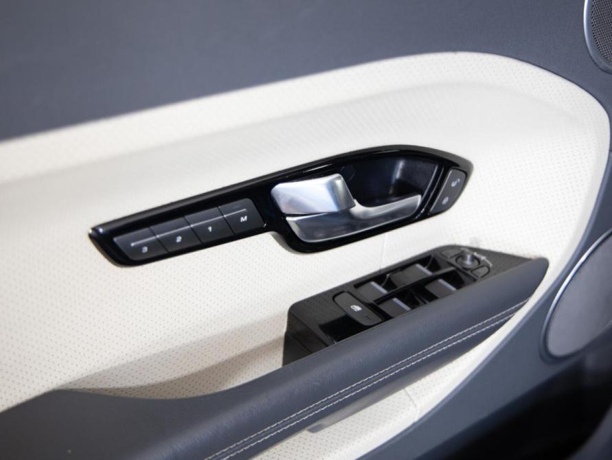Land Rover Range Rover Evoque I Санкт-Петербург  - изображение 22