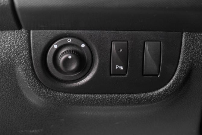 Renault Logan II с пробегом 2017 года, цена 889 000 рублей, 109000 км, седан, Автокод Объявления