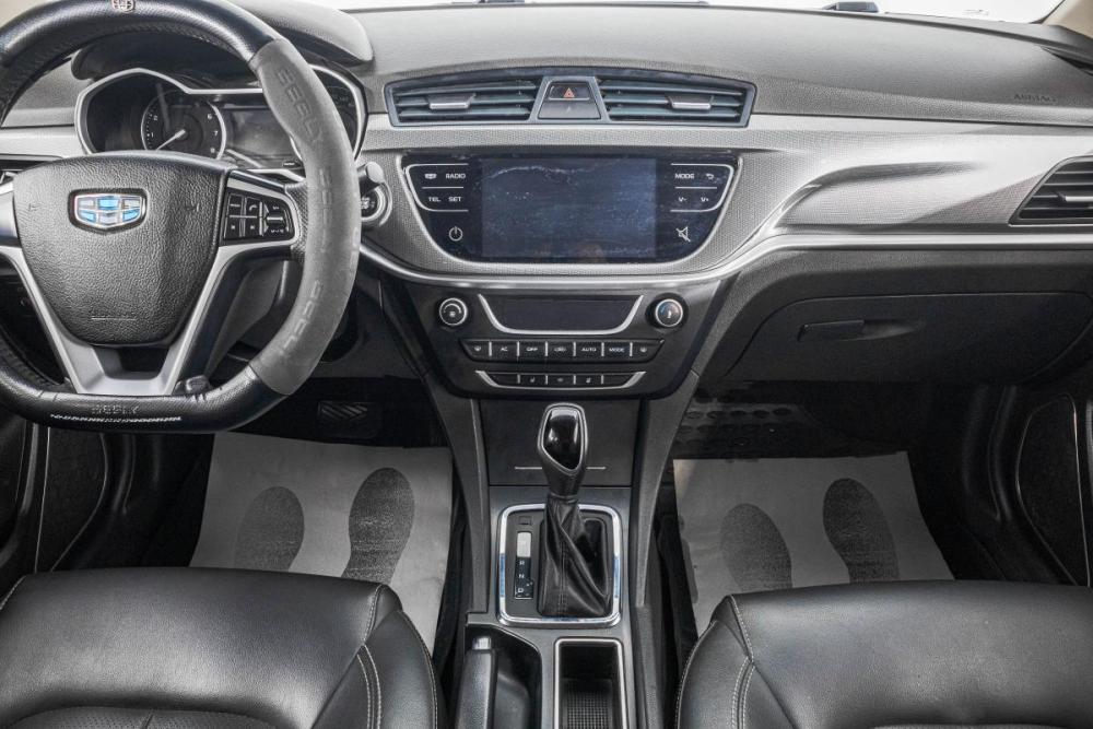 Geely Emgrand 7 I Рестайлинг Барнаул  - изображение 17