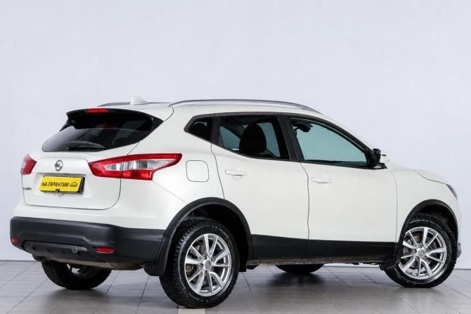 Nissan Qashqai II с пробегом 2017 года, цена 1 829 000 рублей, 170610 км, внедорожник, Автокод Объявления