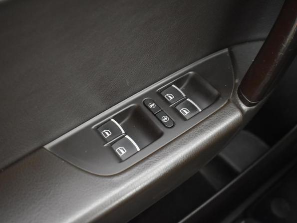 Volkswagen Touareg II с пробегом 2012 года, цена 1 698 100 рублей, 237950 км, внедорожник, Автокод Объявления