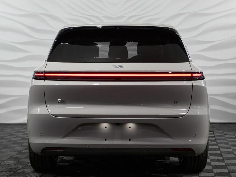 Li Auto (Lixiang) L6 Москва  - изображение 5