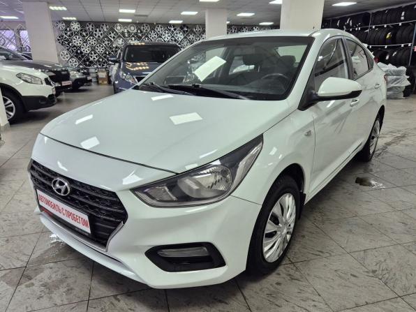 Hyundai Solaris II с пробегом 2017 года, цена 779 000 рублей, 288312 км, седан, Автокод Объявления