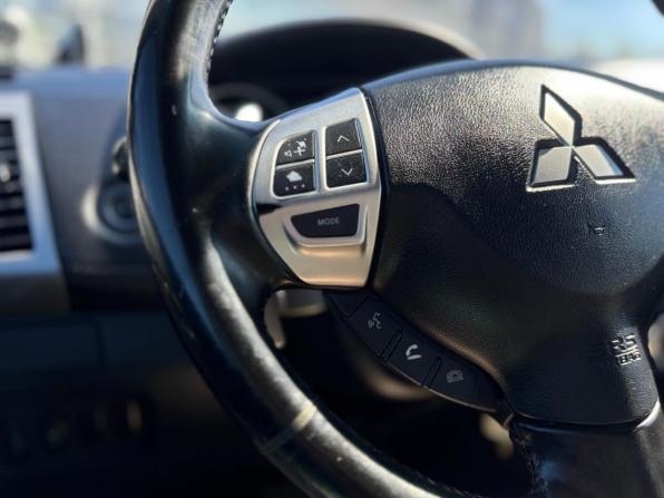 Mitsubishi Outlander II Рестайлинг с пробегом 2011 года, цена 1 640 000 рублей, 197181 км, внедорожник, Автокод Объявления