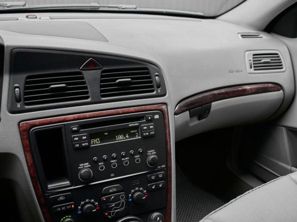 Volvo S60 I Рестайлинг с пробегом 2005 года, цена 750 000 рублей, 204495 км, седан, Автокод Объявления