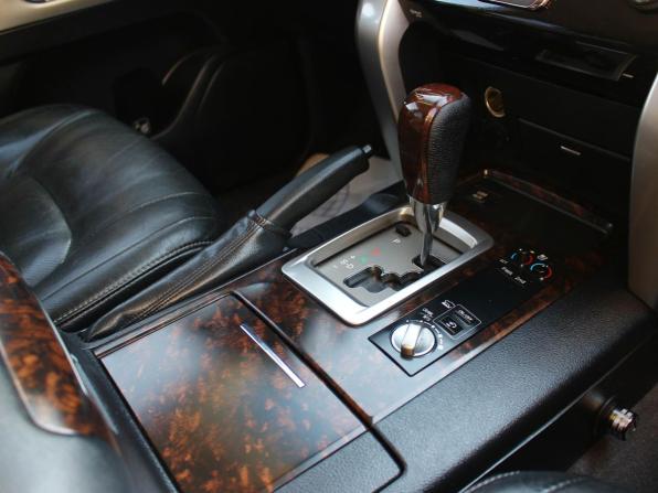 Toyota Land Cruiser 200 Series Рестайлинг 1 с пробегом 2012 года, цена 3 402 000 рублей, 209440 км, внедорожник, Автокод Объявления