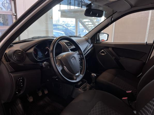 Lada (ВАЗ) Granta I Рестайлинг с пробегом 2024 года, цена 1 020 000 рублей, 33227 км, лифтбек, Автокод Объявления