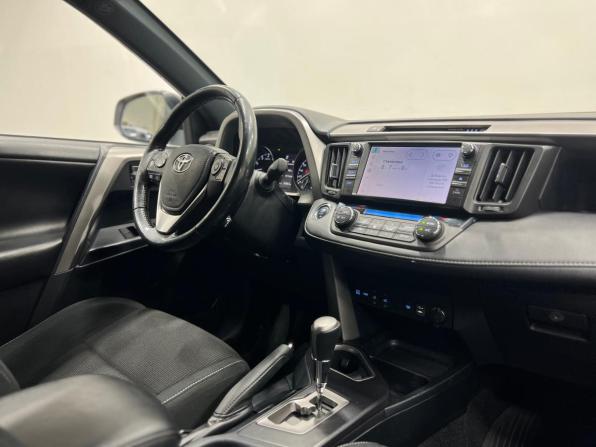 Toyota RAV4 IV (XA40) Рестайлинг с пробегом 2019 года, цена 2 799 000 рублей, 159684 км, внедорожник, Автокод Объявления
