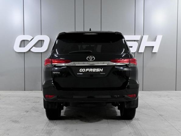 Toyota Fortuner II с пробегом 2019 года, цена 3 250 000 рублей, 134175 км, внедорожник, Автокод Объявления