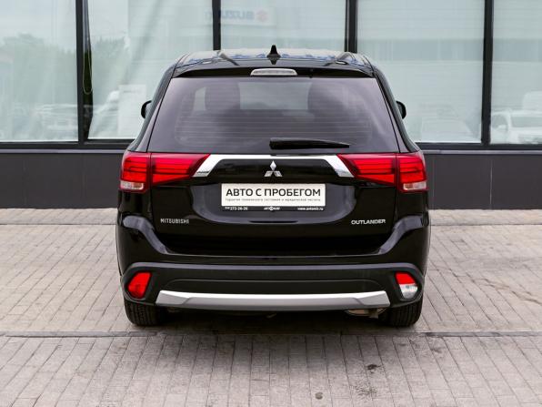Mitsubishi Outlander III Рестайлинг 2 с пробегом 2018 года, цена 1 925 000 рублей, 104032 км, внедорожник, Автокод Объявления