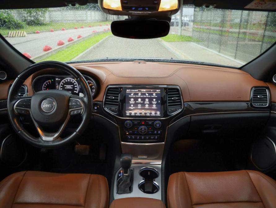 Jeep Grand Cherokee IV (WK2) Рестайлинг Санкт-Петербург  - изображение 13