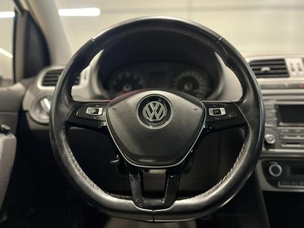 Volkswagen Polo V Рестайлинг с пробегом 2016 года, цена 1 199 000 рублей, 97000 км, седан, Автокод Объявления