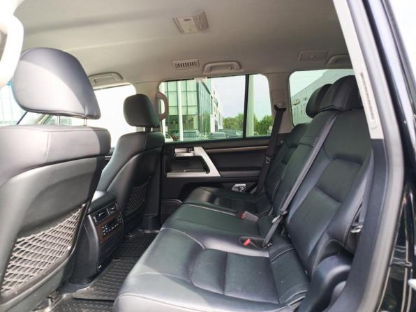 Toyota Land Cruiser 200 Series Рестайлинг 2 с пробегом 2018 года, цена 5 700 000 рублей, 243603 км, внедорожник, Автокод Объявления