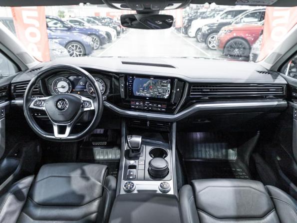 Volkswagen Touareg III с пробегом 2019 года, цена 4 599 777 рублей, 60670 км, внедорожник, Автокод Объявления