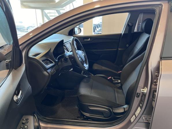 Hyundai Solaris II с пробегом 2018 года, цена 1 550 000 рублей, 79167 км, седан, Автокод Объявления