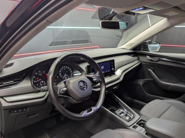 Skoda Octavia IV (A8) с пробегом 2020 года, цена 2 000 000 рублей, 141044 км, лифтбек, Автокод Объявления
