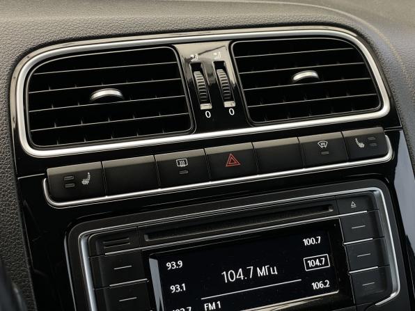 Volkswagen Polo V Рестайлинг с пробегом 2017 года, цена 927 000 рублей, 158141 км, седан, Автокод Объявления