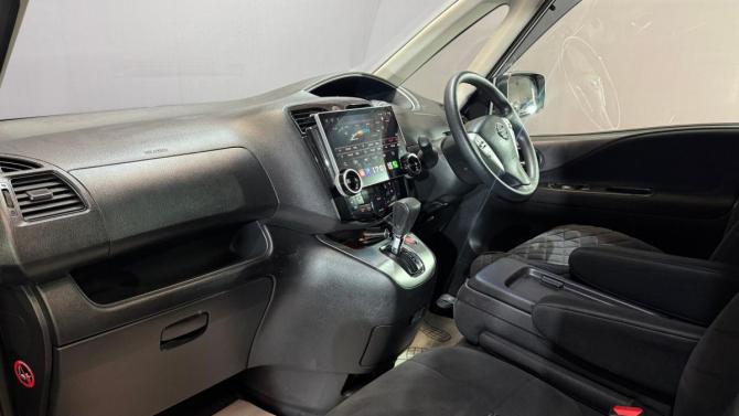 Nissan Serena IV (C26) с пробегом 2014 года, цена 1 500 000 рублей, 181000 км, минивэн, Автокод Объявления