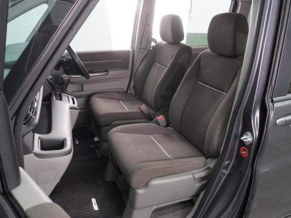 Honda Stepwgn V с пробегом 2017 года, цена 1 824 000 рублей, 242487 км, минивэн, Автокод Объявления