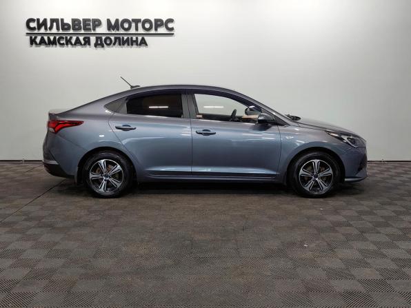 Hyundai Solaris II Рестайлинг с пробегом 2021 года, цена 1 430 000 рублей, 91498 км, седан, Автокод Объявления