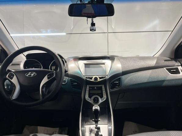Hyundai Avante V с пробегом 2011 года, цена 1 050 000 рублей, 156702 км, седан, Автокод Объявления