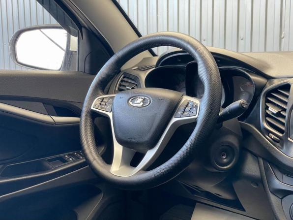 Lada (ВАЗ) Vesta I с пробегом 2019 года, цена 957 000 рублей, 105505 км, седан, Автокод Объявления