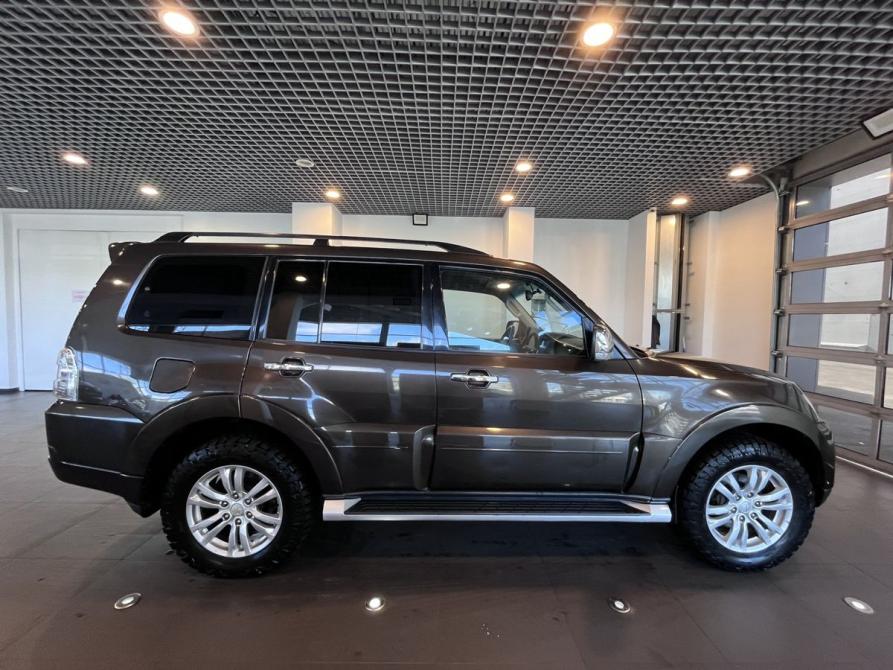 Mitsubishi Pajero IV Рестайлинг 2 Чебоксары  - изображение 2