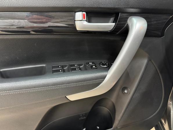 Kia Sorento II с пробегом 2010 года, цена 1 350 000 рублей, 178150 км, внедорожник, Автокод Объявления