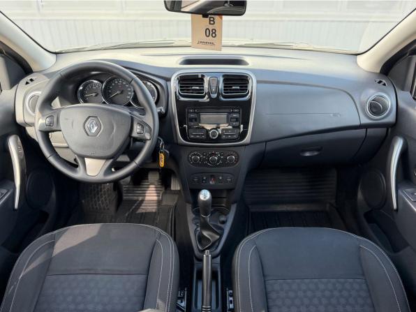 Renault Logan II с пробегом 2014 года, цена 760 000 рублей, 121280 км, седан, Автокод Объявления