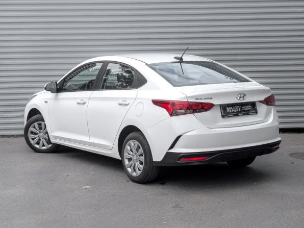 Hyundai Solaris II Рестайлинг с пробегом 2022 года, цена 1 625 000 рублей, 87026 км, седан, Автокод Объявления