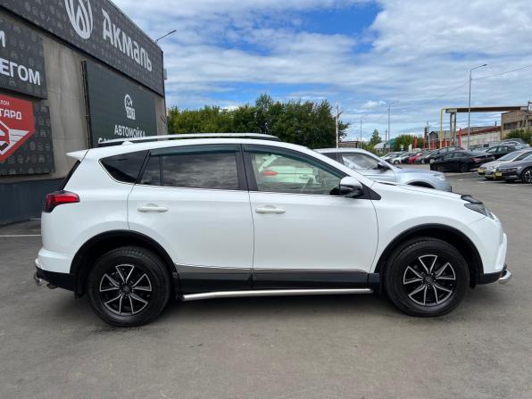 Toyota RAV4 IV (XA40) Рестайлинг с пробегом 2015 года, цена 2 270 000 рублей, 137000 км, внедорожник, Автокод Объявления