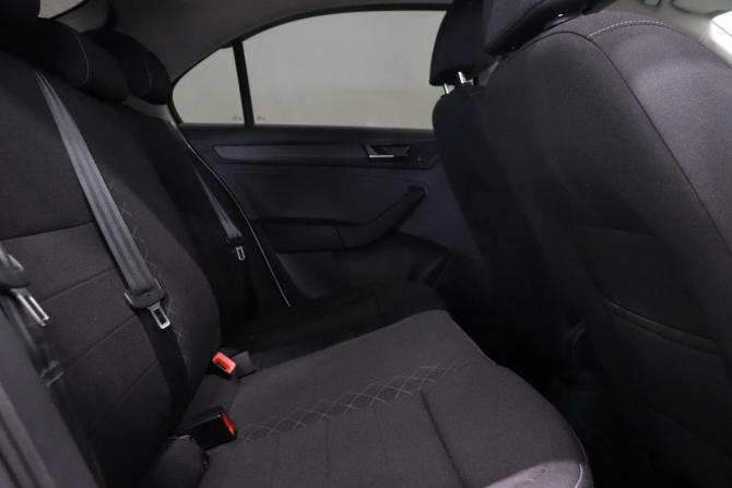 Skoda Rapid II с пробегом 2021 года, цена 1 387 000 рублей, 125472 км, лифтбек, Автокод Объявления